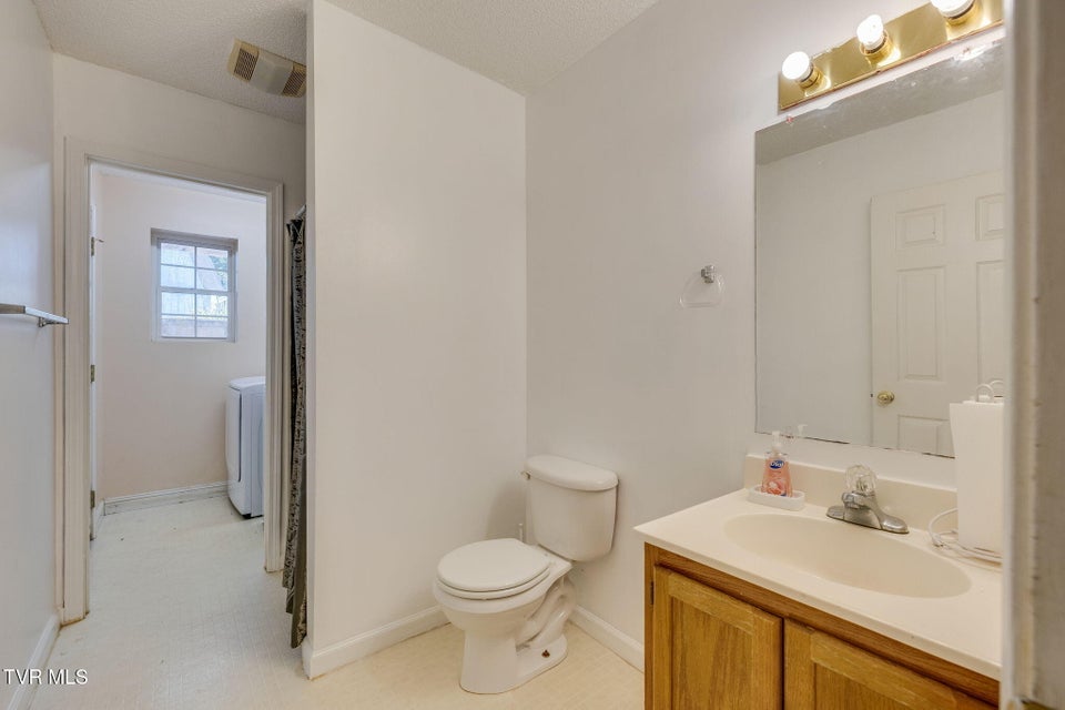 Photo #26: 206 Persimmon Lane