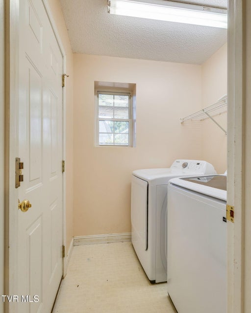 Photo #27: 206 Persimmon Lane