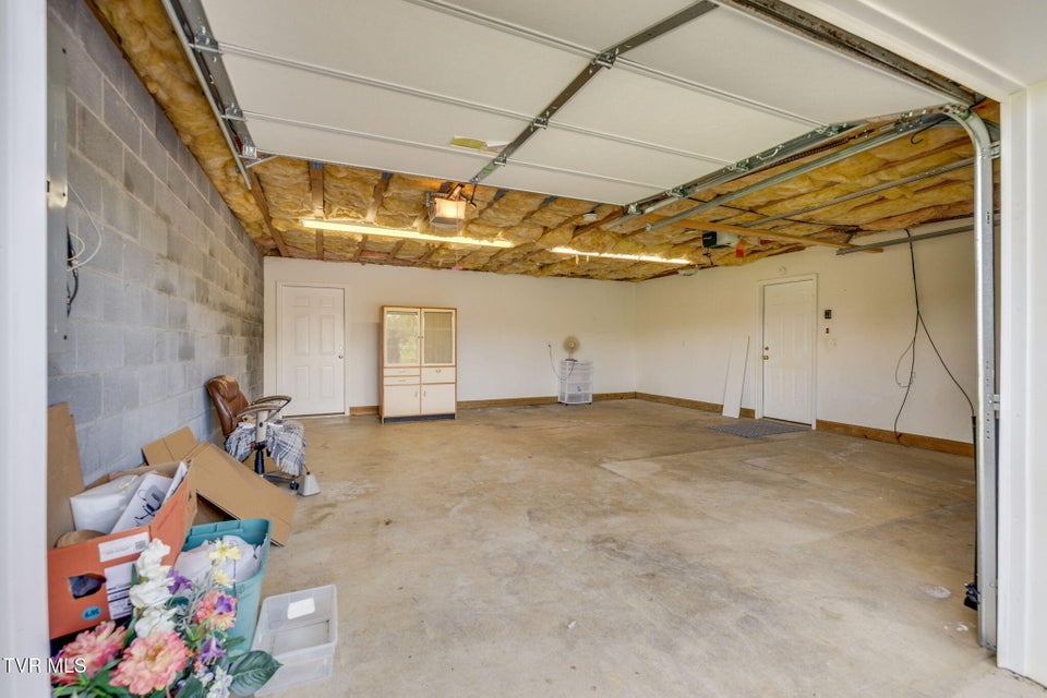 Photo #31: 206 Persimmon Lane