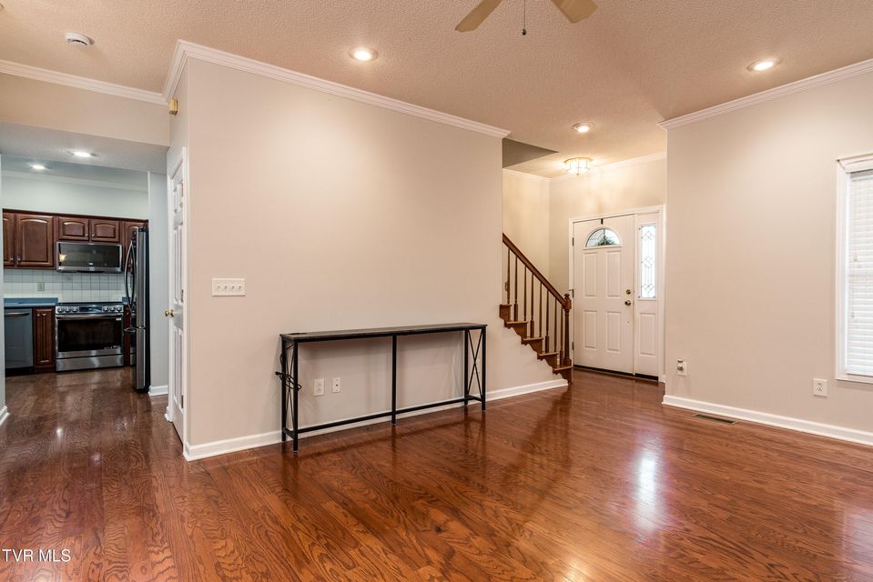 Photo #4: 11 Cherokee Ridge Court