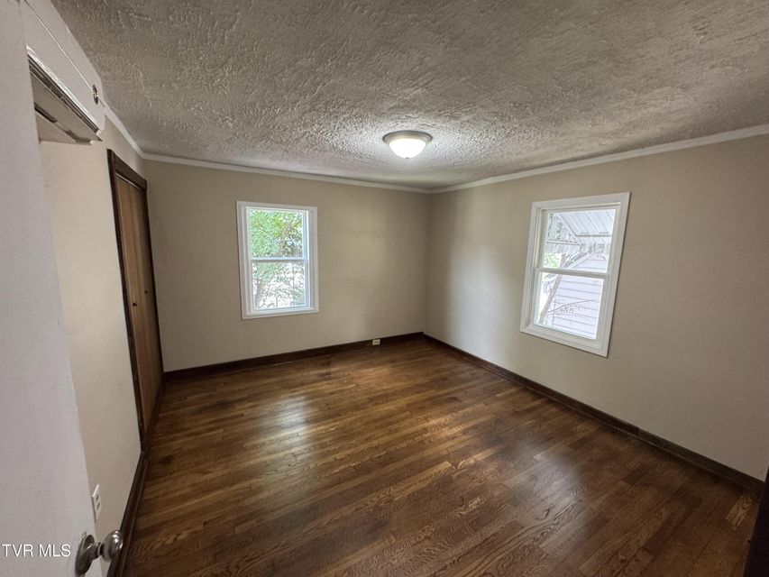Photo #6: 521 Elmwood Avenue