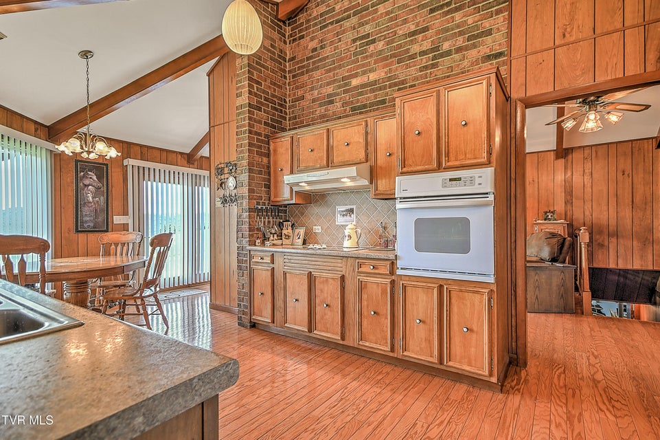 Photo #12: 304 Quillen Terrace Circle