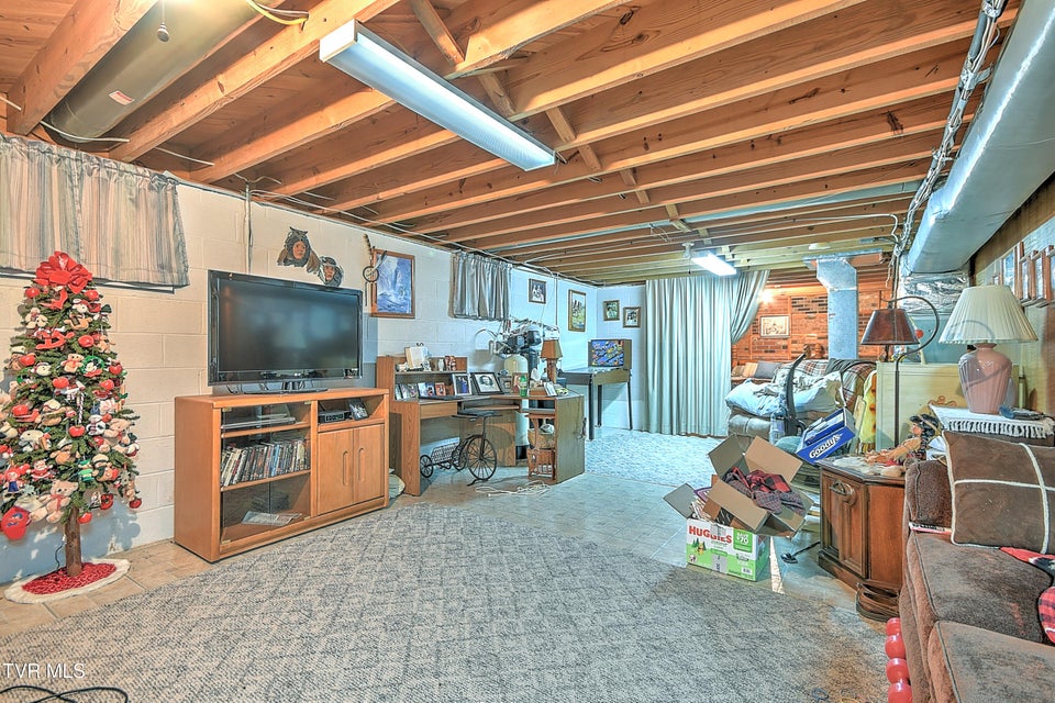 Photo #36: 304 Quillen Terrace Circle