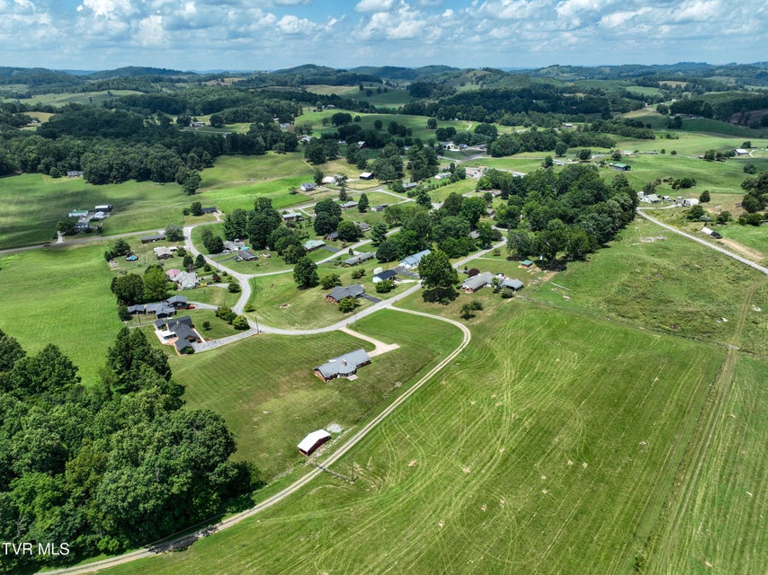 Photo #70: 304 Quillen Terrace Circle