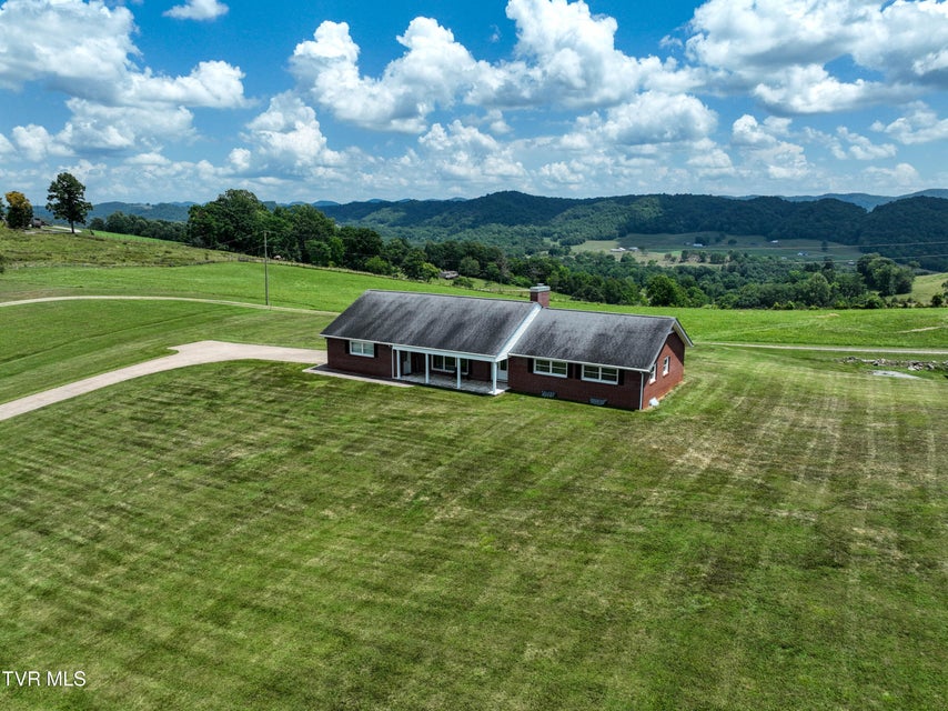 Photo #72: 304 Quillen Terrace Circle