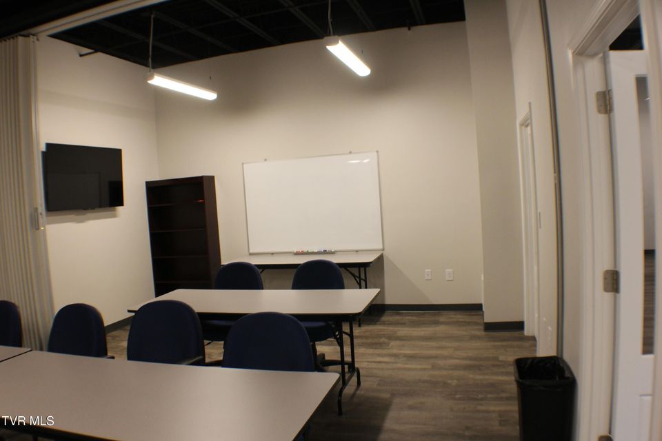Photo #6: 217 New Street