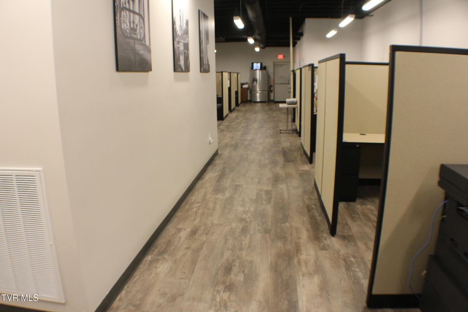 Photo #9: 217 New Street