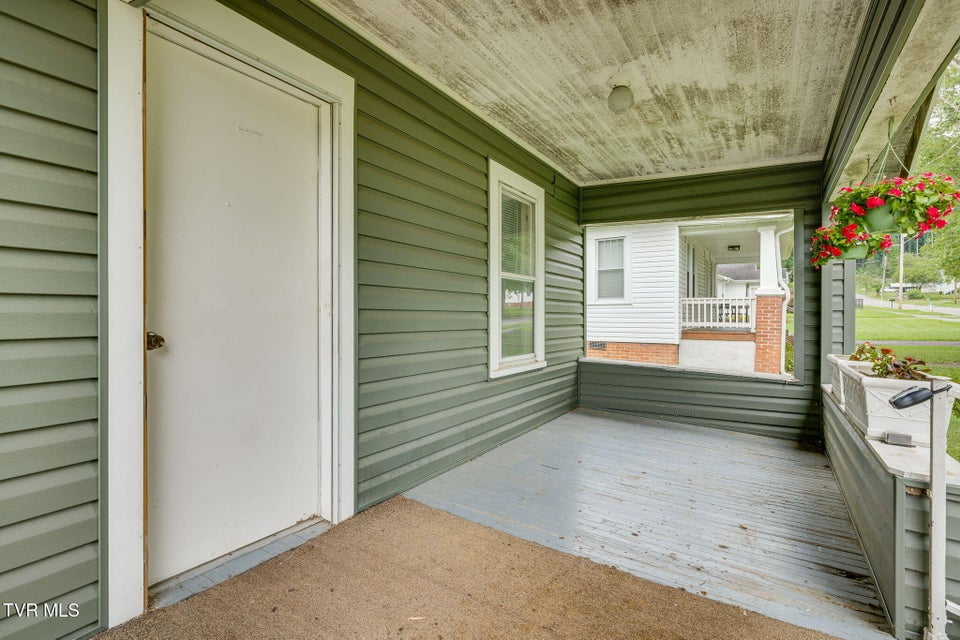 Photo #4: 302 Ferguson Avenue