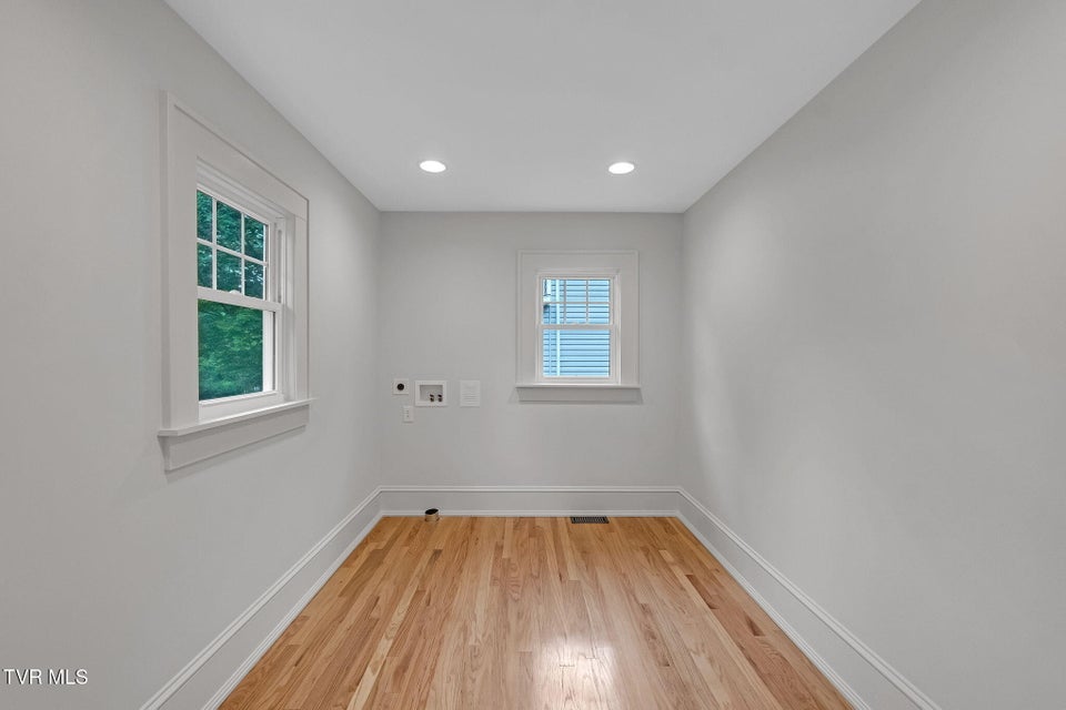 Photo #21: 263 Oak Hill Street