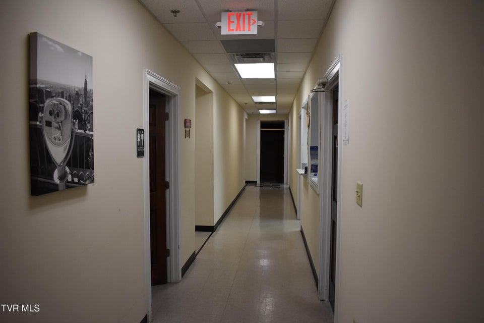 Photo #9: 1526 Bridgewater Lane