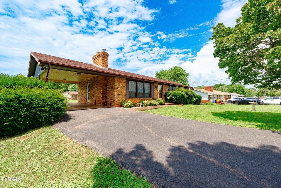 Photo #6: 126 Stephen Drive