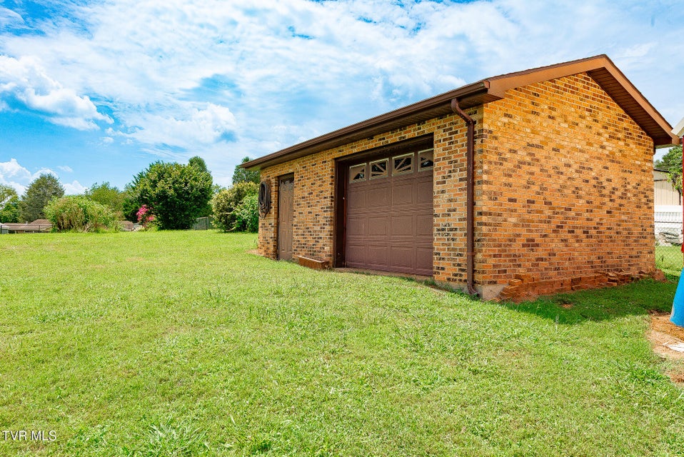 Photo #9: 126 Stephen Drive