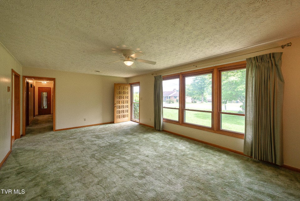 Photo #10: 126 Stephen Drive