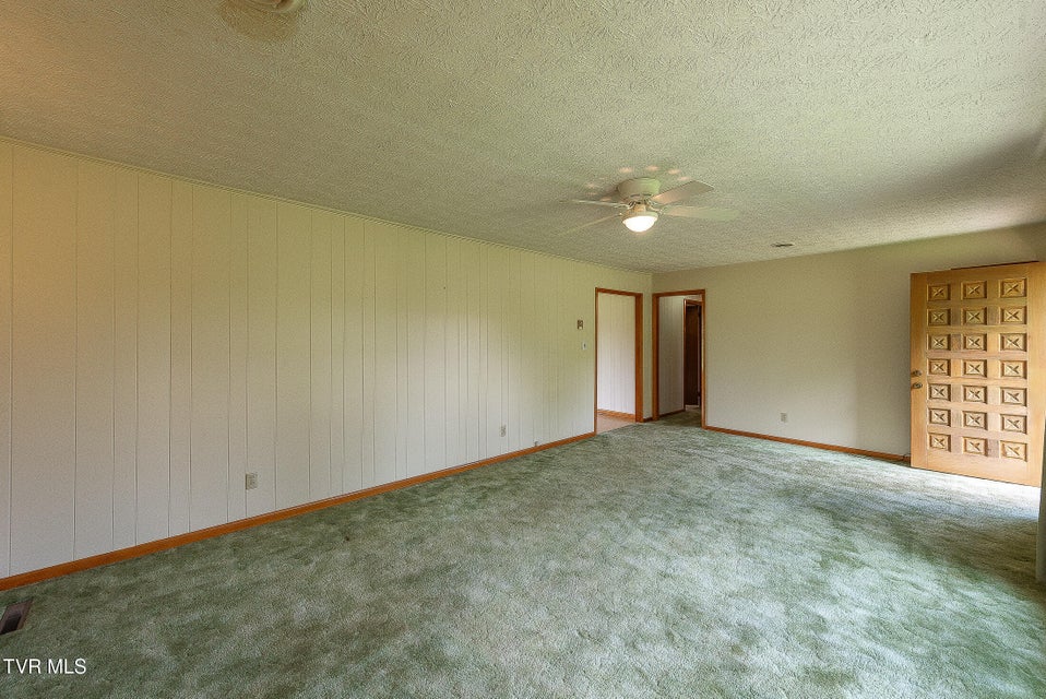 Photo #11: 126 Stephen Drive