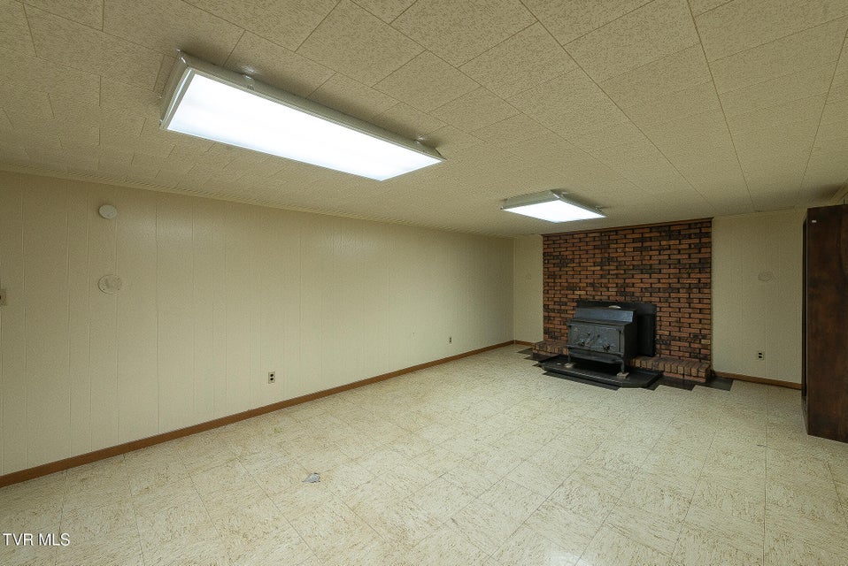 Photo #32: 126 Stephen Drive