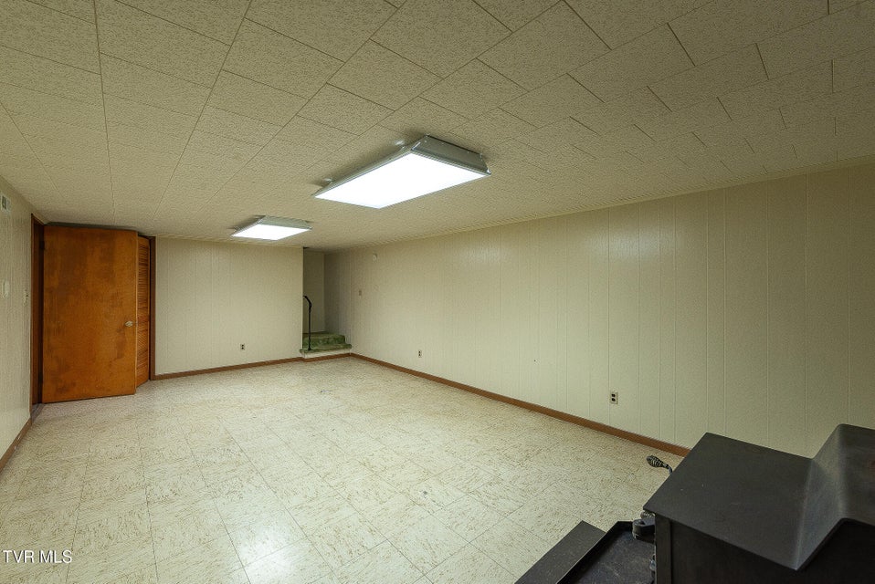 Photo #33: 126 Stephen Drive