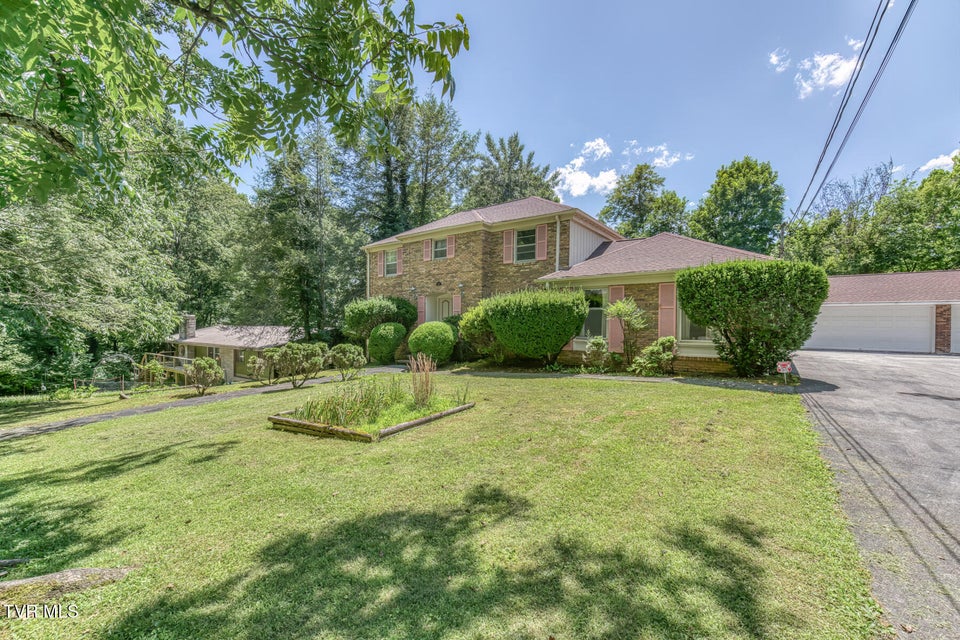 Photo #33: 1821 Woodhaven Drive