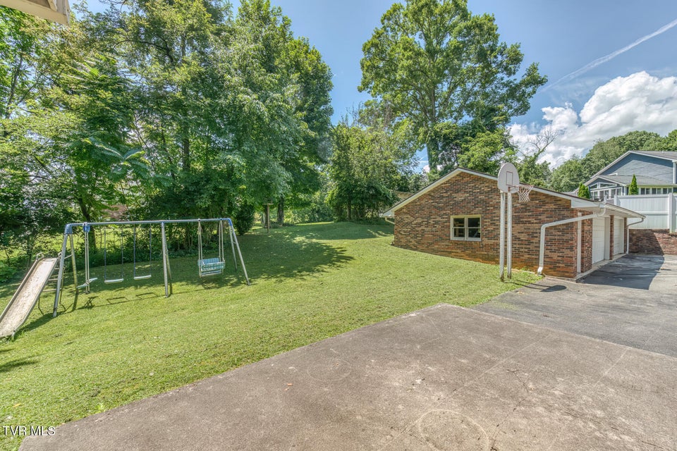 Photo #39: 1821 Woodhaven Drive