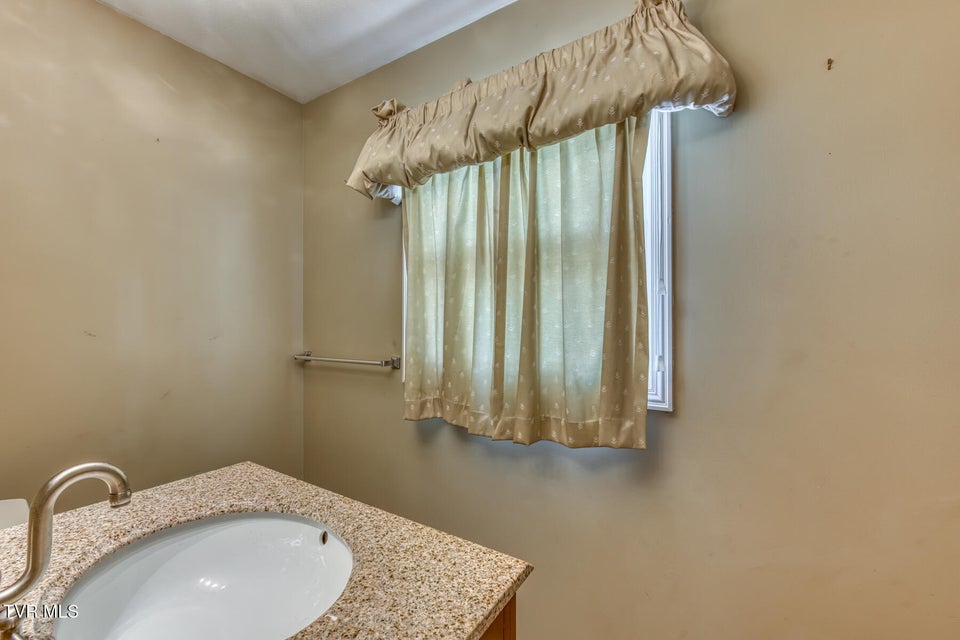 Photo #23: 1821 Woodhaven Drive