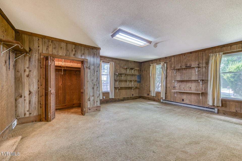 Photo #22: 1821 Woodhaven Drive
