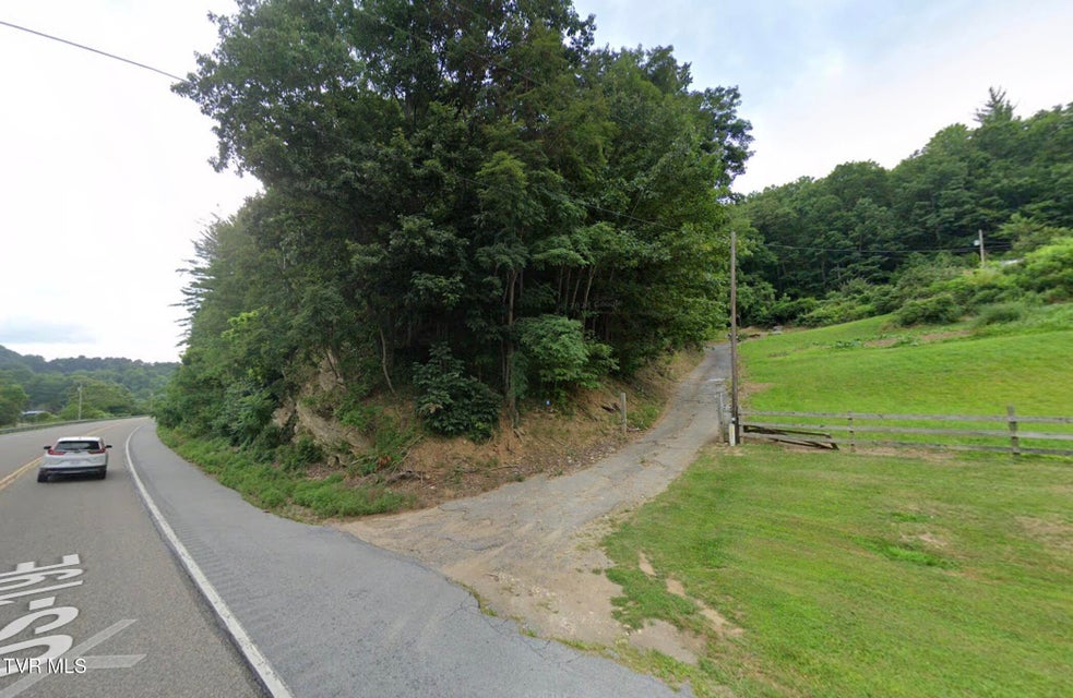 Photo #2: 9125 Highway 19 