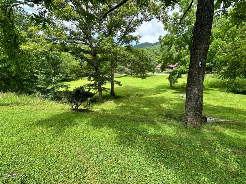 Photo #16: 5576 Mendota Road