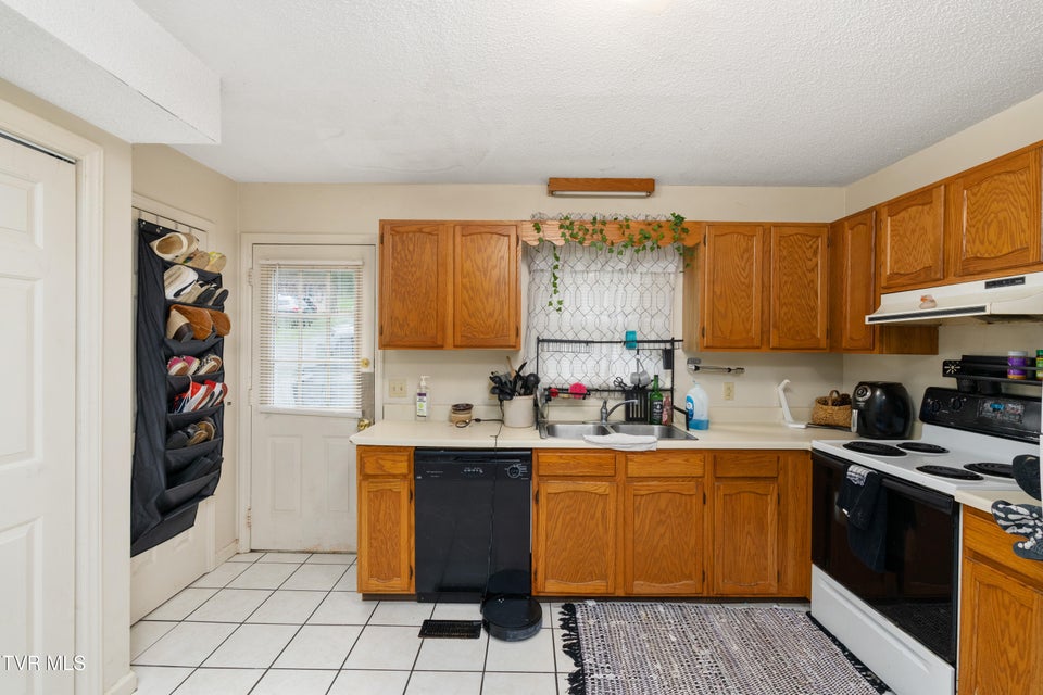 Photo #19: 1655 Island Rd.