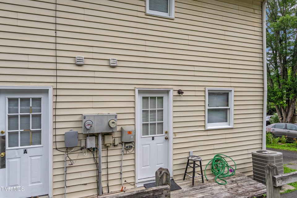 Photo #41: 1655 Island Rd.