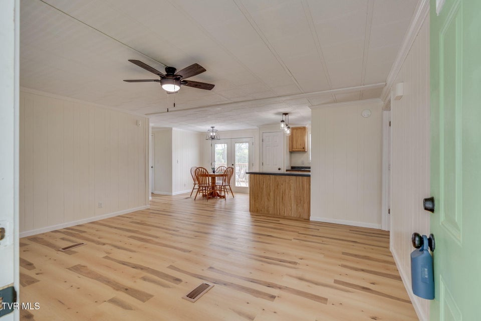 Photo #4: 115 Belmont Court