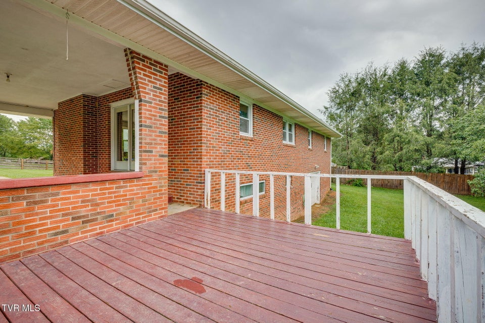 Photo #7: 125 Millwood Road