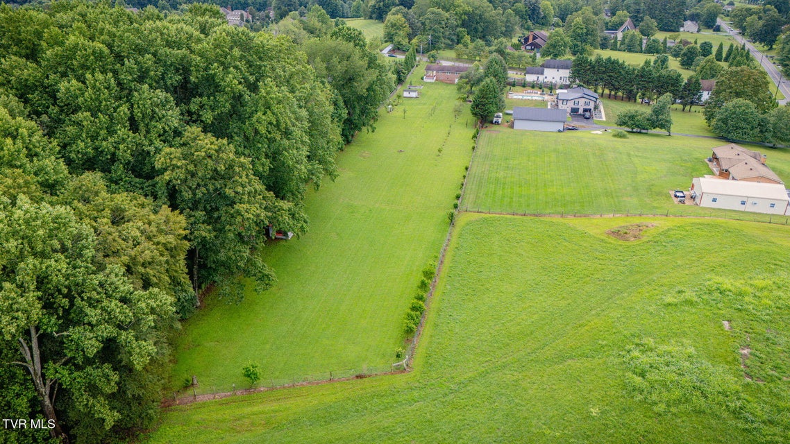 Photo #28: 125 Millwood Road