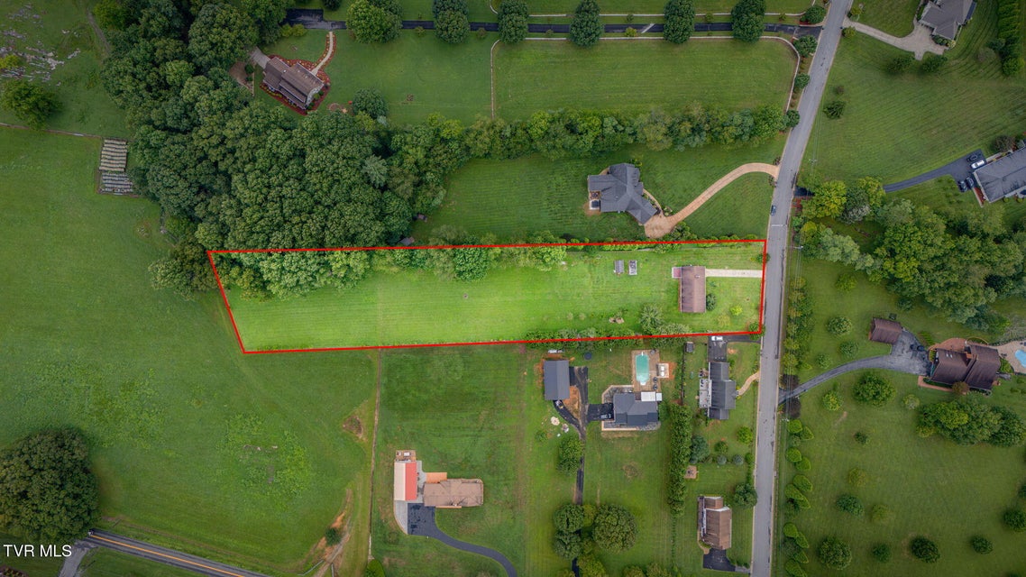 Photo #27: 125 Millwood Road