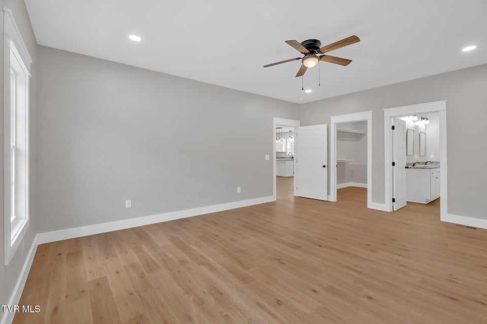 Photo #32: 130 Baskett Road