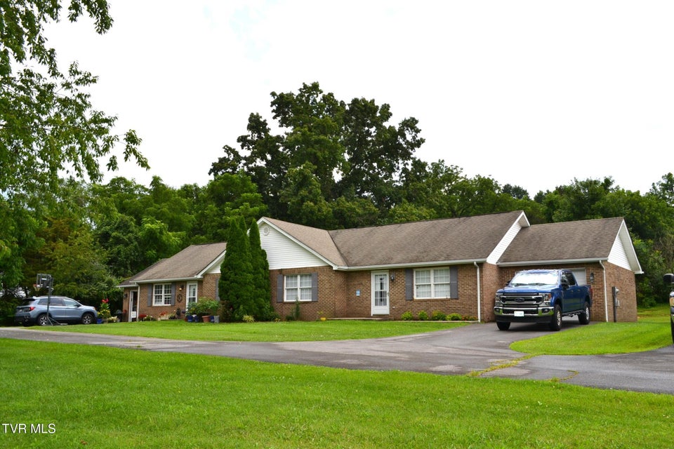 Photo #6: 623 Wyndale Rd
