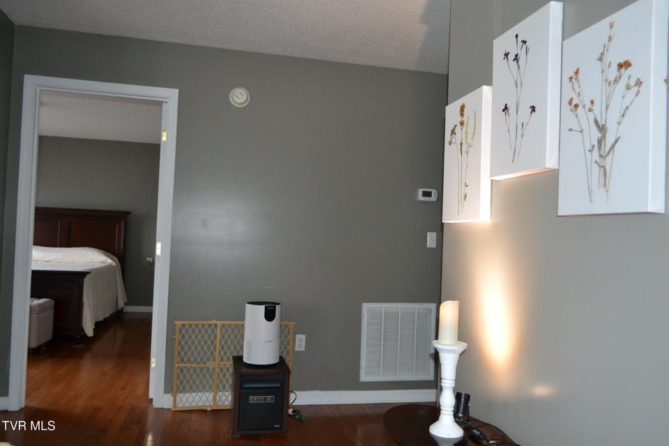 Photo #20: 623 Wyndale Rd