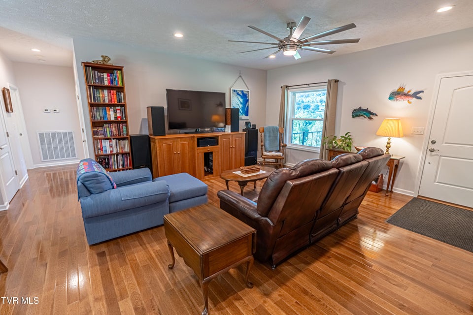 Photo #7: 9600 Porterfield Highway