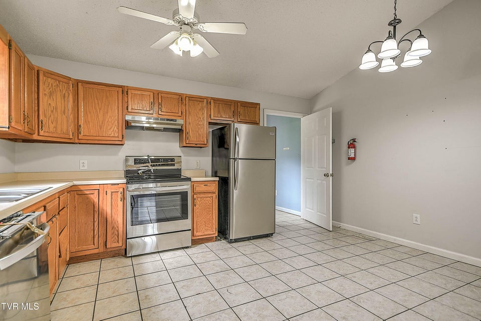 Photo #12: 104 Saint James Place