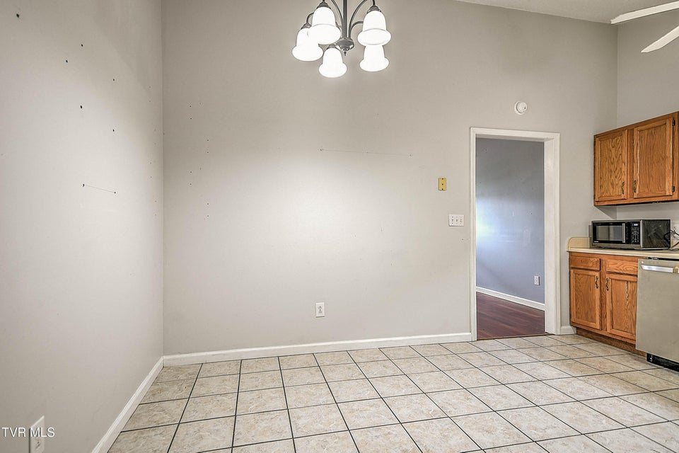 Photo #15: 104 Saint James Place