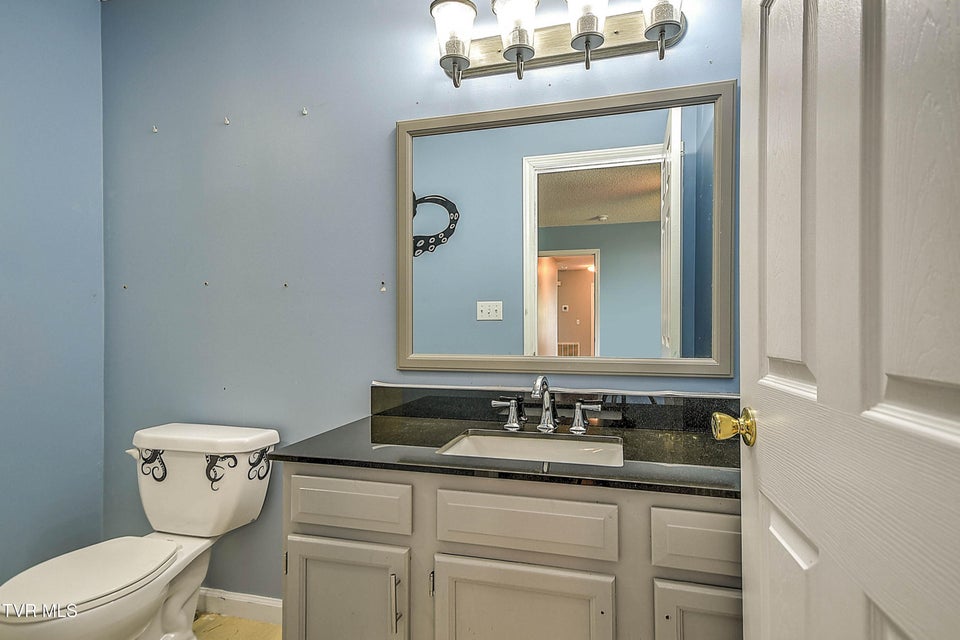 Photo #28: 104 Saint James Place