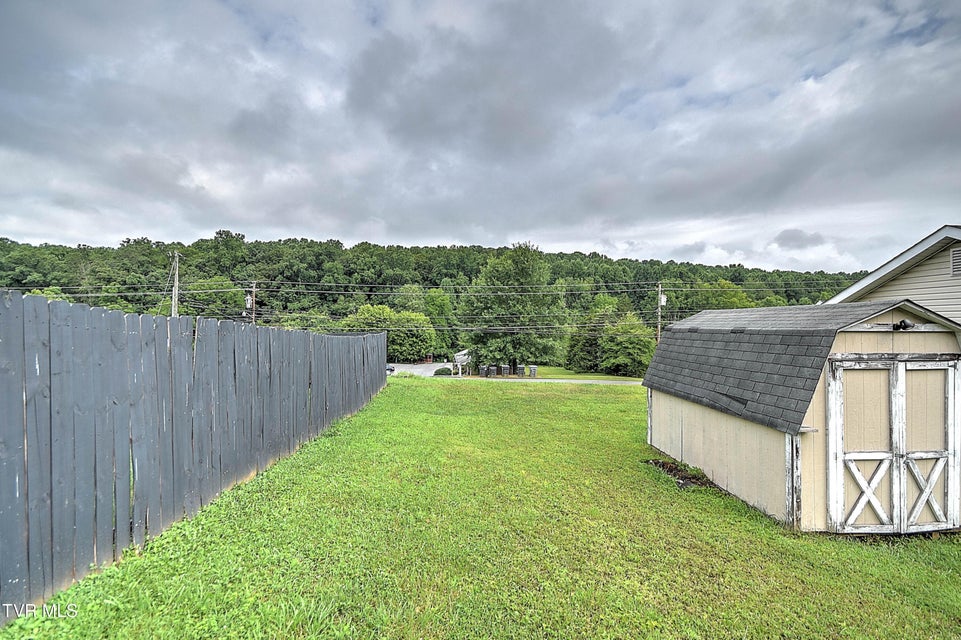 Photo #33: 104 Saint James Place