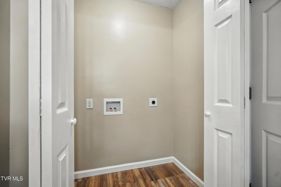 Photo #18: 1108 Sourmash Drive