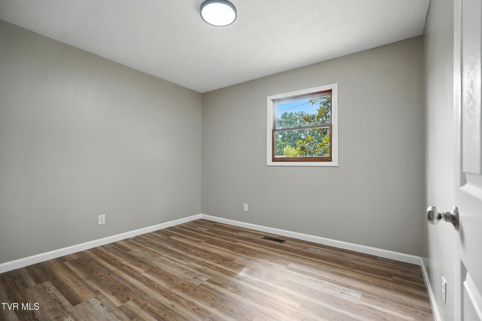 Photo #20: 1108 Sourmash Drive