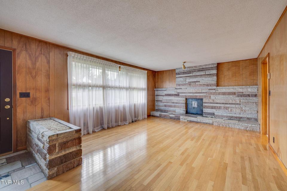 Photo #6: 1117 Delrose Drive