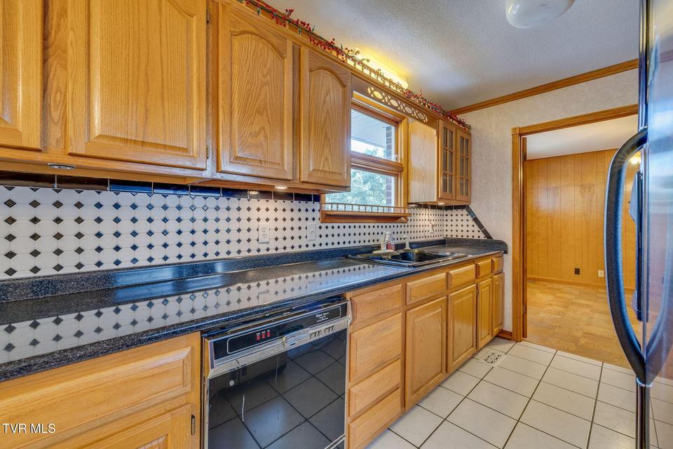 Photo #10: 1117 Delrose Drive