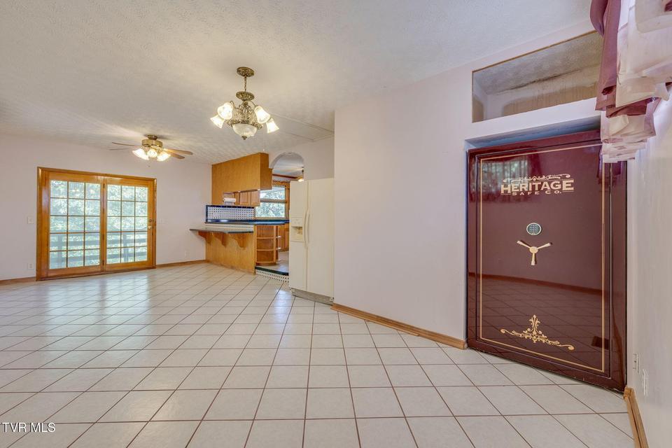 Photo #14: 1117 Delrose Drive