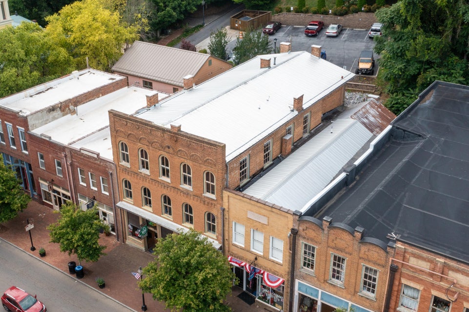 Photo #48: 109 Main Street