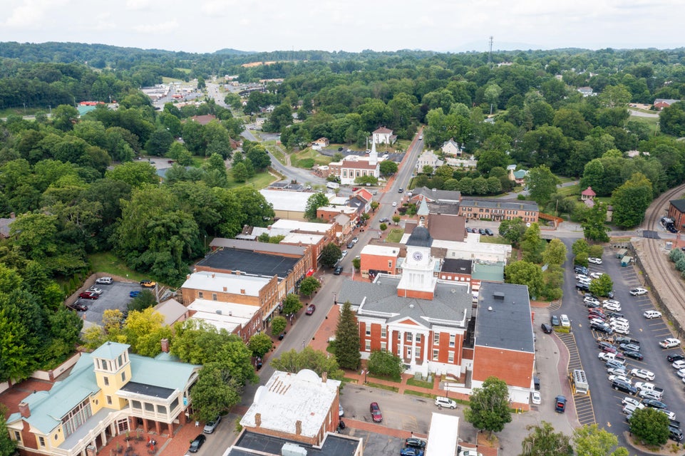 Photo #60: 109 Main Street