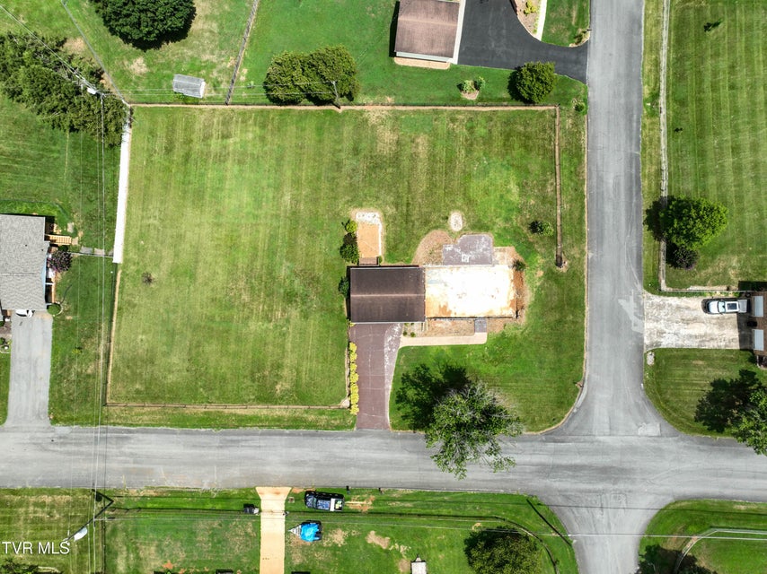 Photo #17: 304 Kinkead Street