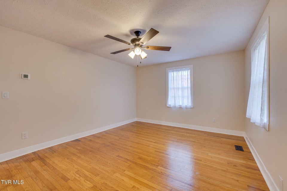 Photo #6: 1813 Madison Street