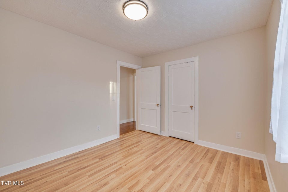 Photo #18: 1813 Madison Street